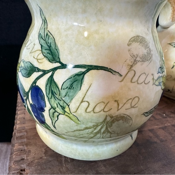 Maxcera Olive Beige Sugar & Creamer Set - Picture 5 of 13